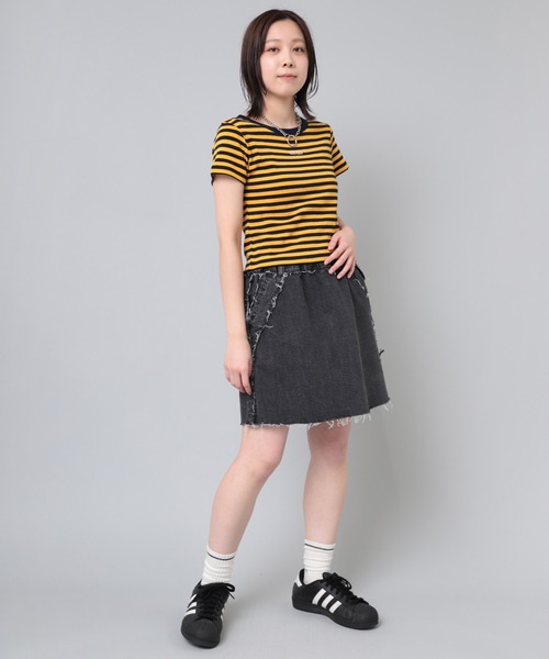 RNA（アールエヌエー）の「G1052 カットオフミニスカート（デニムスカート・レディース・ブラック/ライトインディゴブルー・MEDIUM）」の18枚目の写真