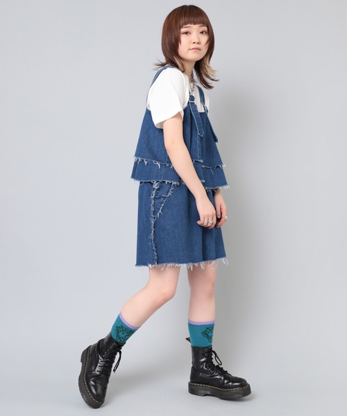 RNA（アールエヌエー）の「G1052 カットオフミニスカート（デニムスカート・レディース・ブラック/ライトインディゴブルー・MEDIUM）」の19枚目の写真