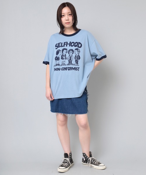 RNA（アールエヌエー）の「G1052 カットオフミニスカート（デニムスカート・レディース・ブラック/ライトインディゴブルー・MEDIUM）」の11枚目の写真