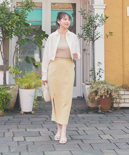 Feroux(フェルゥ)の「ソフトツイルナロースリット スカート(スカート・レディース・ベージュ系/ブラック系/イエロー系・F)」の10枚目の写真