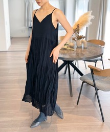 シワ加工ディープVネックティアードキャミワンピース