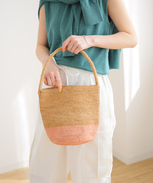 MADE IN MADA(メイドインマダ)の「【MADE IN MADA /メイドインマダ】 NAIVO バッグ(ハンドバッグ・レディース・チャコールグレー/ピンク・FREE)」の2枚目の写真