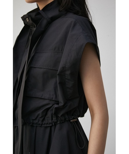 PLUS(プラス)の「【PLUS】CROPPED MILITARY SHIRT VEST/【PLUS】クロップドミリタリーシャツベスト(ベスト・レディース・ホワイト/ブラック・FREE)」の7枚目の写真