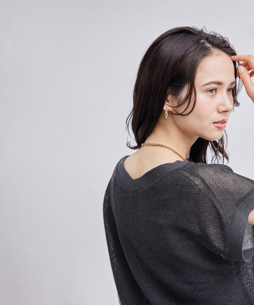 ROPE'（ロペ）の「前後2WAYペーパーヤーンミドルゲージドルマンプルオーバー（Tシャツ/カットソー・レディース・ベージュ/ホワイト系その他/スミクロ・38）」の22枚目の写真