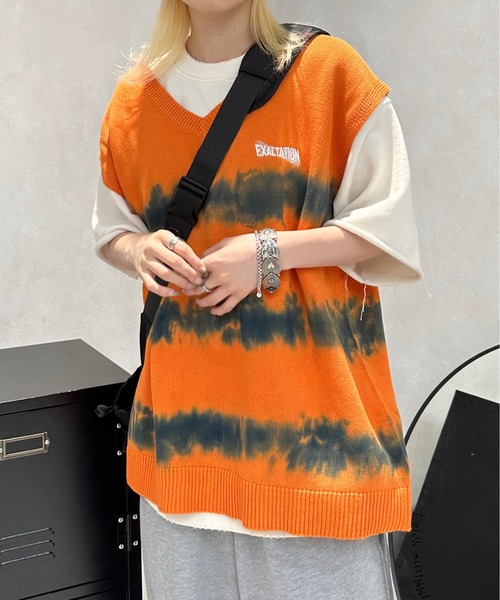 sedacle（セダクル）の「タイダイサマーニットベスト（ベスト・メンズ・ベージュ/ブラック/オレンジ・MEDIUM/LARGE）」の5枚目の写真