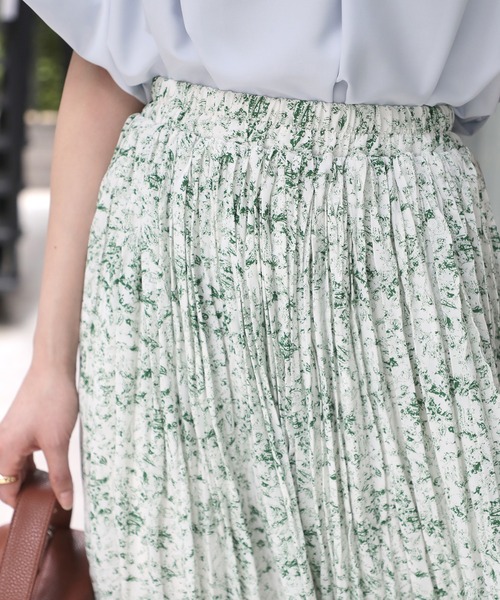 SETUP7（セットアップセブン）の「きれいな落ち感♪【SETUP7】総柄プリーツロングスカート（スカート・レディース・ベージュ/ホワイト/ブラック/グリーン・FREE）」の16枚目の写真