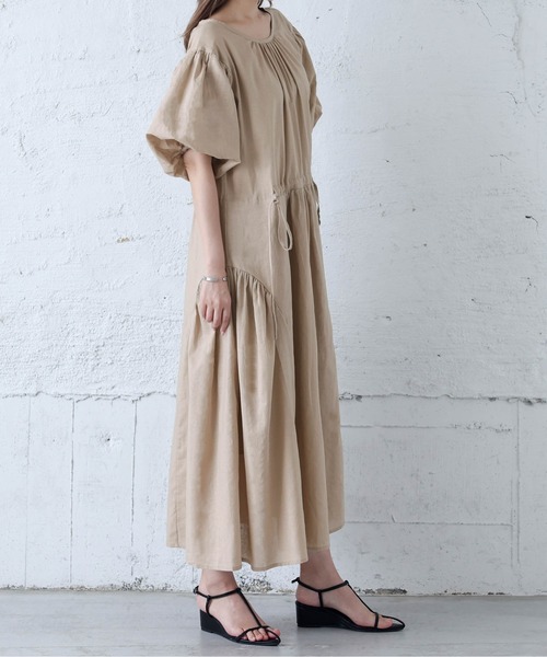 AMELY(エミリー)の「ボリュームスリーブワンピース(ワンピース・レディース・ブラック/カーキブラウン・フリー)」の14枚目の写真