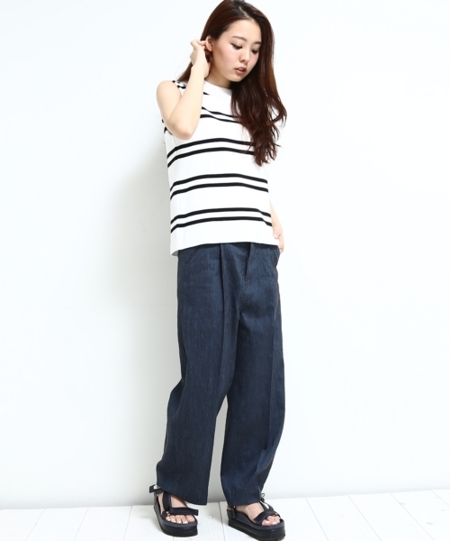 STUDIOUS(ステュディオス)の「ピンタックセミワイドパンツ(その他パンツ・レディース・ホワイト/ブルー・0/1)」の11枚目の写真
