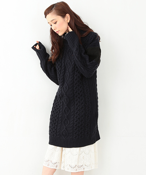 CAROLINA GLASER（カロリナ グレイサー）の「CAROLINA GLASER / ボアニット ワンピース（ワンピース・レディース・クリーム/ネイビー・ONE SIZE）」の8枚目の写真