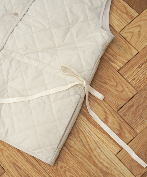 flower（フラワー）の「キルティングリボンベスト2（ベスト・レディース・アイボリー・FREE）」の16枚目の写真