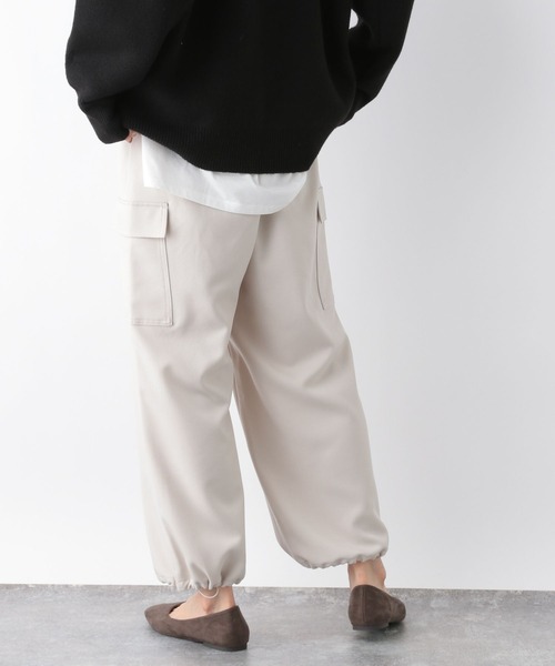 GLOBAL WORK（グローバルワーク）の「お手入れらくらく2WAYカーゴパンツ/969681（カーゴパンツ・レディース・オフホワイト/ダークグレー/カーキ・MEDIUM/LARGE）」の12枚目の写真