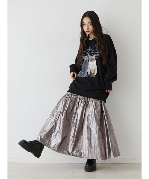 jouetie(ジュエティ)の「メタリックフレアギャザースカート(スカート・レディース・グレー/シルバー/ブラック・MEDIUM)」の14枚目の写真