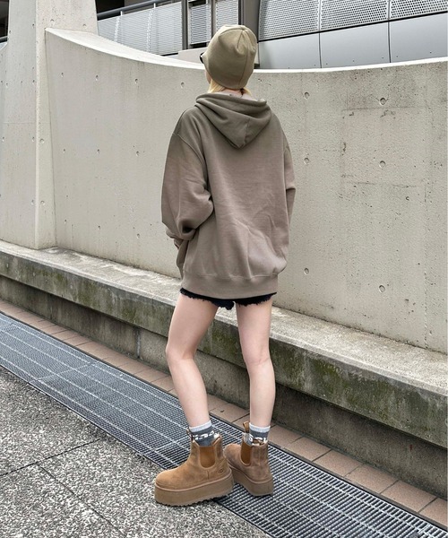 sedacle（セダクル）の「グラデーションロゴパーカー（パーカー・メンズ・ブラック/ベージュ・MEDIUM/LARGE）」の13枚目の写真