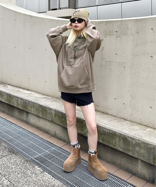 sedacle（セダクル）の「グラデーションロゴパーカー（パーカー・メンズ・ブラック/ベージュ・MEDIUM/LARGE）」の11枚目の写真