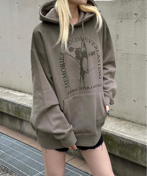 sedacle（セダクル）の「グラデーションロゴパーカー（パーカー・メンズ・ブラック/ベージュ・MEDIUM/LARGE）」の19枚目の写真