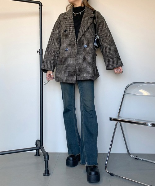 non-hedge(ノンヘッジ)の「チェックミドルジャケット(チェスターコート・レディース・ブラック/ベージュ/オフホワイト・FREE)」の4枚目の写真