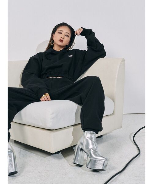 【美品✨️】MISTREASS スウェットセットアップ❣️【早期配送⭕️】 スキッパートップス×ジョガーパンツスウェットセットアップ[pm363