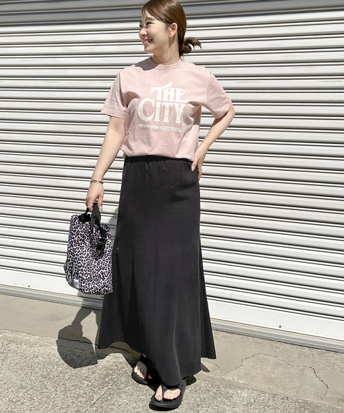 JOURNAL STANDARD relume（ジャーナルスタンダード　レリューム）の「美シルエット。フィブリルレーヨンポリエステルマーメイドスカート（スカート・レディース・ブラック/オリーブ・FREE）」の3枚目の写真