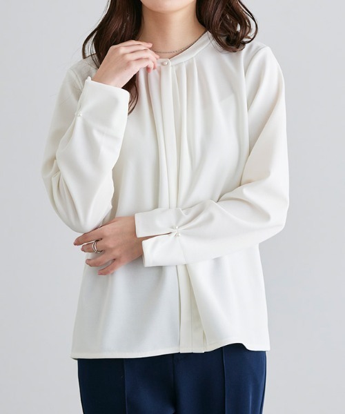 Pierrot（ピエロ）の「2wayネックデザインTブラウス（シャツ/ブラウス・レディース・ネイビー/ピンク系その他/ブラック/オフホワイト/グレー/ブルー/ライトブルー・M/L）」の12枚目の写真