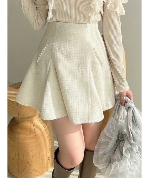 dazzlin(ダズリン)の「パールラインミニフレアスカート(スカート・レディース・ブラック/オフホワイト・SMALL/MEDIUM)」の12枚目の写真