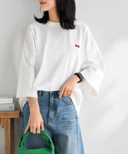 Java(ジャバ)の「《Javaジャバコラボ》バック刺繍で抜かりなくキマる。オーガニックコットン混 綿100%レシピ刺繍ビッグロゴオーバーサイズロックTシャツ(Tシャツ/カットソー・レディース・アイボリー/チャコールグレー/オフホワイト/ネイビー・LARGE/MEDIUM/SMALL/X-LARGE)」の6枚目の写真