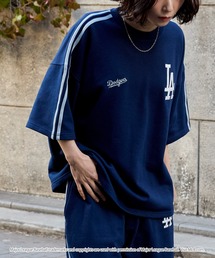 MLB（メジャーリーグベースボール）の「MLB メジャーリーグベースボール 別注 セットアップ ワッペン刺繍  サイドライン ビッグシルエット半袖プルオーバースウェット&ショートパンツ（セットアップ）」