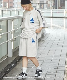 MLB（メジャーリーグベースボール）の「MLB/メジャーリーグベースボール 別注 セットアップ ワッペン刺繍  サイドライン ビッグシルエット半袖プルオーバースウェット＆ショートパンツ（セットアップ）」