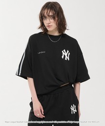 MLB（メジャーリーグベースボール）の「MLB メジャーリーグベースボール 別注 セットアップ ワッペン刺繍  サイドライン ビッグシルエット半袖プルオーバースウェット&ショートパンツ（セットアップ）」