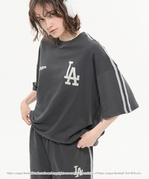 MLB（メジャーリーグベースボール）の「MLB メジャーリーグベースボール 別注 セットアップ ワッペン刺繍  サイドライン ビッグシルエット半袖プルオーバースウェット&ショートパンツ（セットアップ）」