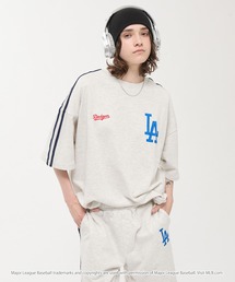 MLB（メジャーリーグベースボール）の「MLB メジャーリーグベースボール 別注 セットアップ ワッペン刺繍  サイドライン ビッグシルエット半袖プルオーバースウェット&ショートパンツ（セットアップ）」