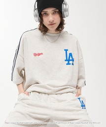 MLB（メジャーリーグベースボール）の「MLB メジャーリーグベースボール 別注 セットアップ ワッペン刺繍  サイドライン ビッグシルエット半袖プルオーバースウェット&ショートパンツ（セットアップ）」