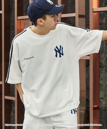 MLB（メジャーリーグベースボール）の「MLB メジャーリーグベースボール 別注 セットアップ ワッペン刺繍  サイドライン ビッグシルエット半袖プルオーバースウェット&ショートパンツ（セットアップ）」