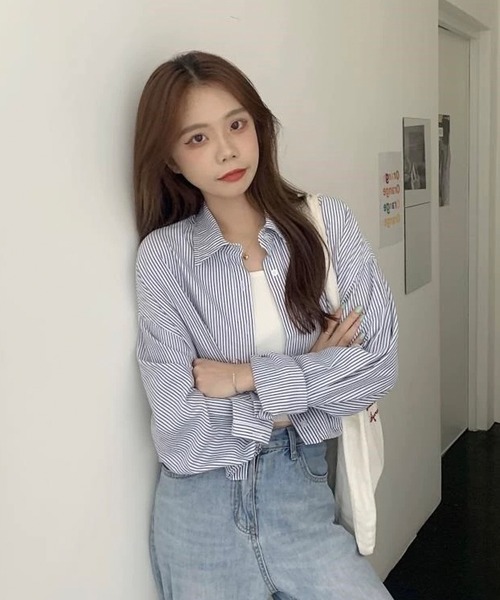 shopnikoniko（ショップニコニコ）の「シャツジャケット ショートストライプ シャツ クロップド丈（シャツ/ブラウス・レディース・ホワイト/ブルー・フリー）」の7枚目の写真