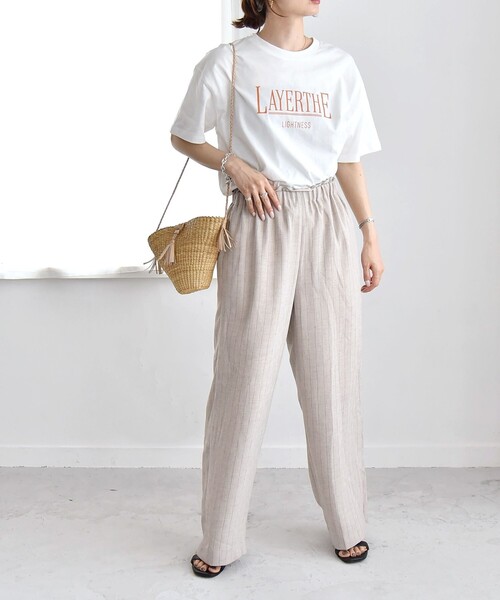 quaranciel(カランシエル)の「quaranciel:〈洗濯機可能〉クルーネック コットン ロゴ プリント TEE(Tシャツ/カットソー・レディース・ホワイト系1/ホワイト系3/ブラック/ホワイト系2・ONE SIZE)」の5枚目の写真