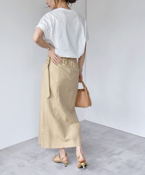 quaranciel(カランシエル)の「quaranciel:〈洗濯機可能〉クルーネック コットン ロゴ プリント TEE(Tシャツ/カットソー・レディース・ホワイト系1/ホワイト系3/ブラック/ホワイト系2・ONE SIZE)」の10枚目の写真