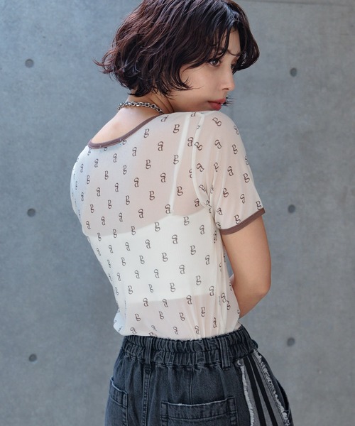 PAGEBOY(ページボーイ)の「モノグラムシアーT(Tシャツ/カットソー・レディース・オフホワイト/アイボリー/ブラック・FREE)」の3枚目の写真