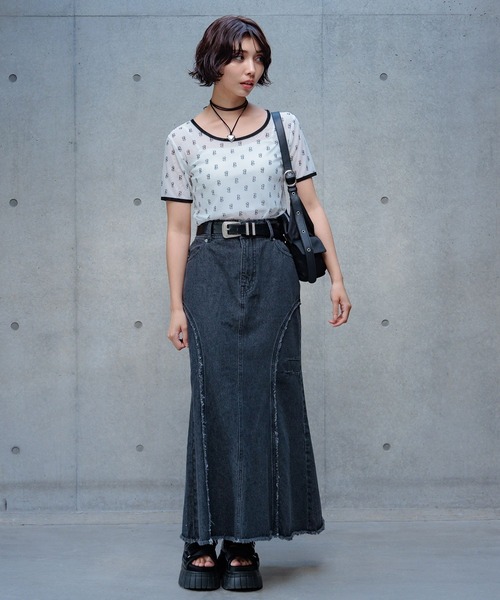 PAGEBOY(ページボーイ)の「モノグラムシアーT(Tシャツ/カットソー・レディース・オフホワイト/アイボリー/ブラック・FREE)」の4枚目の写真