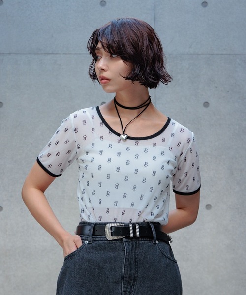 PAGEBOY(ページボーイ)の「モノグラムシアーT(Tシャツ/カットソー・レディース・オフホワイト/アイボリー/ブラック・FREE)」の7枚目の写真