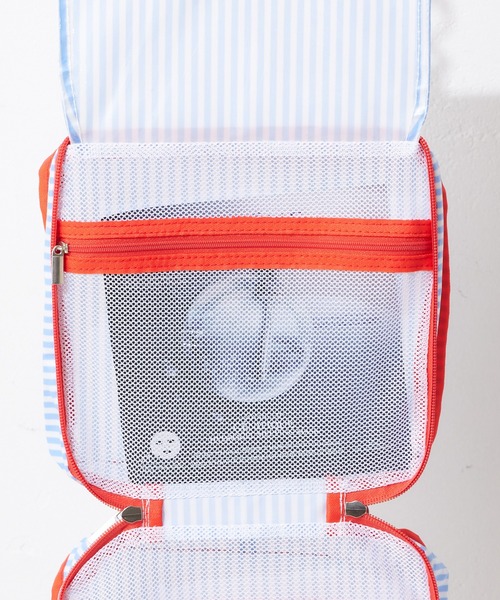 BIRTHDAY BAR(バースデイバー)の「PVCストライプ アメニティポーチ(トラベルグッズ・レディース・グレー/ブルー/アイボリー/ネイビー・フリー/0)」の11枚目の写真