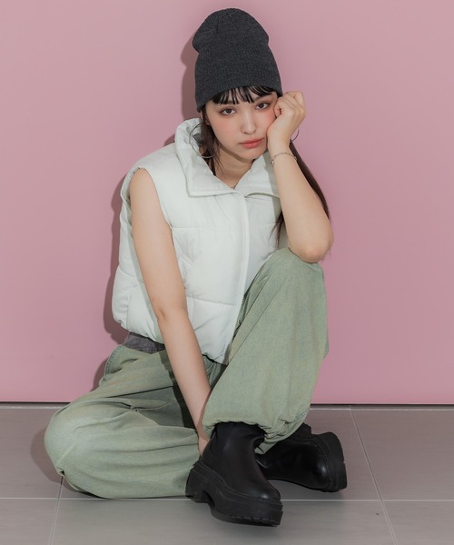 coca（coca）（コカ）の「ハイネックショート丈中綿ベスト（ダウンベスト・レディース・アイボリー/ブラック・L/M）」の3枚目の写真