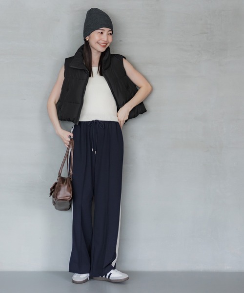 coca（coca）（コカ）の「ハイネックショート丈中綿ベスト（ダウンベスト・レディース・アイボリー/ブラック・L/M）」の9枚目の写真