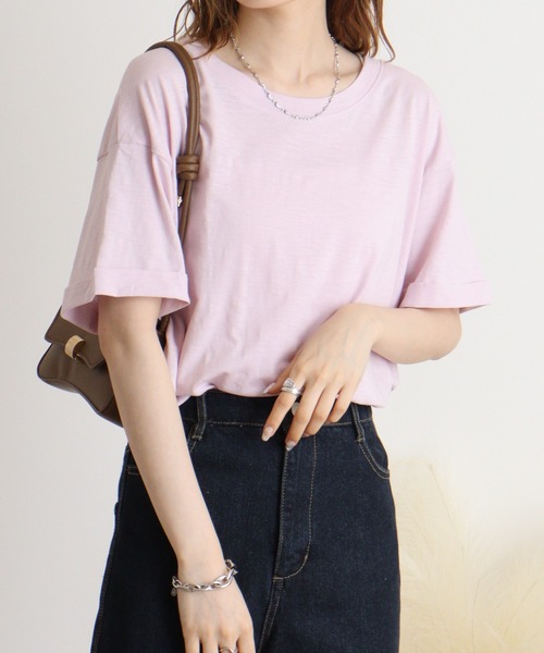 atONE(アットワン)の「オーバーサイズUネックTee(Tシャツ/カットソー・レディース・ネイビー/ブラック/ベージュ/カーキ/オフホワイト/ブルー系その他2/パープル系その他2/ピンク系その他3/ピンク系その他4/ブルー系その他/パープル系その他/モカ・L/M)」の12枚目の写真