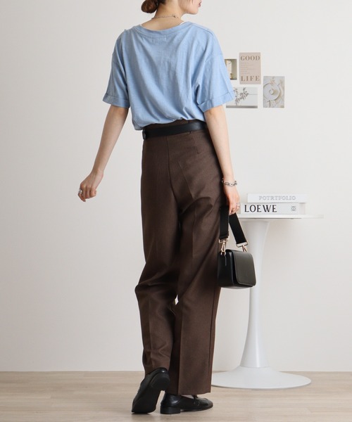 atONE(アットワン)の「オーバーサイズUネックTee(Tシャツ/カットソー・レディース・ネイビー/ブラック/ベージュ/カーキ/オフホワイト/ブルー系その他2/パープル系その他2/ピンク系その他3/ピンク系その他4/ブルー系その他/パープル系その他/モカ・L/M)」の16枚目の写真