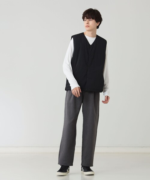 B:MING by BEAMS（ビーミングバイビームス）の「UNIVERSAL OVERALL × CITY DWELLERS / 別注 Sorona(R) Vネック インサレーションベスト（ベスト・メンズ・ブラック・LARGE/MEDIUM）」の13枚目の写真