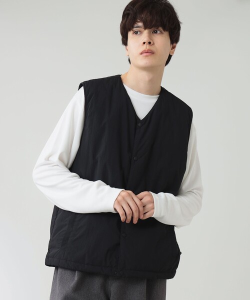 B:MING by BEAMS（ビーミングバイビームス）の「UNIVERSAL OVERALL × CITY DWELLERS / 別注 Sorona(R) Vネック インサレーションベスト（ベスト・メンズ・ブラック・LARGE/MEDIUM）」の14枚目の写真
