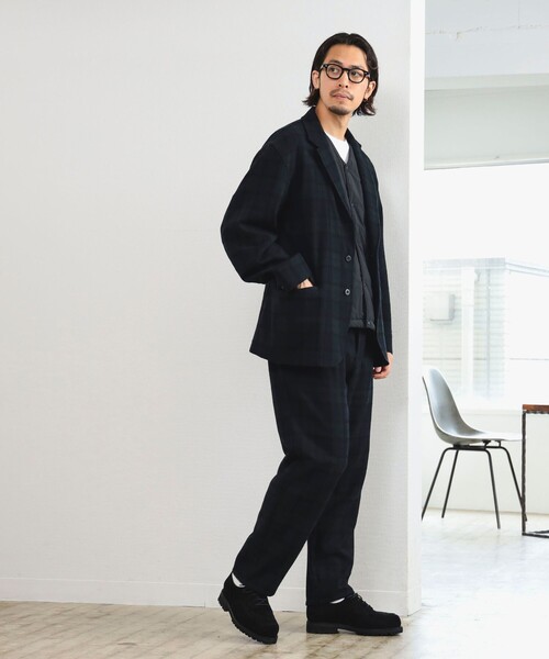 B:MING by BEAMS（ビーミングバイビームス）の「UNIVERSAL OVERALL × CITY DWELLERS / 別注 Sorona(R) Vネック インサレーションベスト（ベスト・メンズ・ブラック・LARGE/MEDIUM）」の18枚目の写真