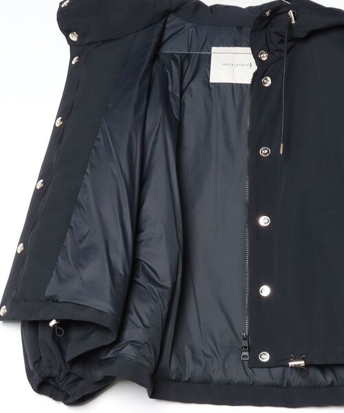 Mackintosh(マッキントッシュ)の「RAINTECSKYEPARKA THINDOWN SH EX(ダウンジャケット/コート・レディース・ブラック/ホワイト・4/6)」の4枚目の写真