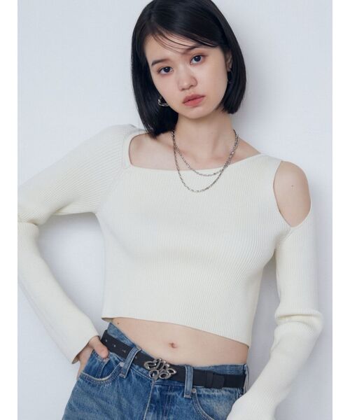 エモダ　ディープネックレス　ラインニット エモダディープネックレスラインニット