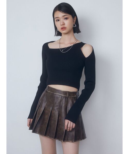 EMODA(エモダ)の「スキンラインニット(ニット/セーター・レディース・ブルー/グレー/ブラック/アイボリー・FREE)」の7枚目の写真