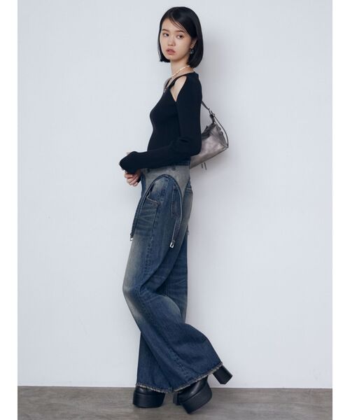 EMODA(エモダ)の「スキンラインニット(ニット/セーター・レディース・ブルー/グレー/ブラック/アイボリー・FREE)」の14枚目の写真